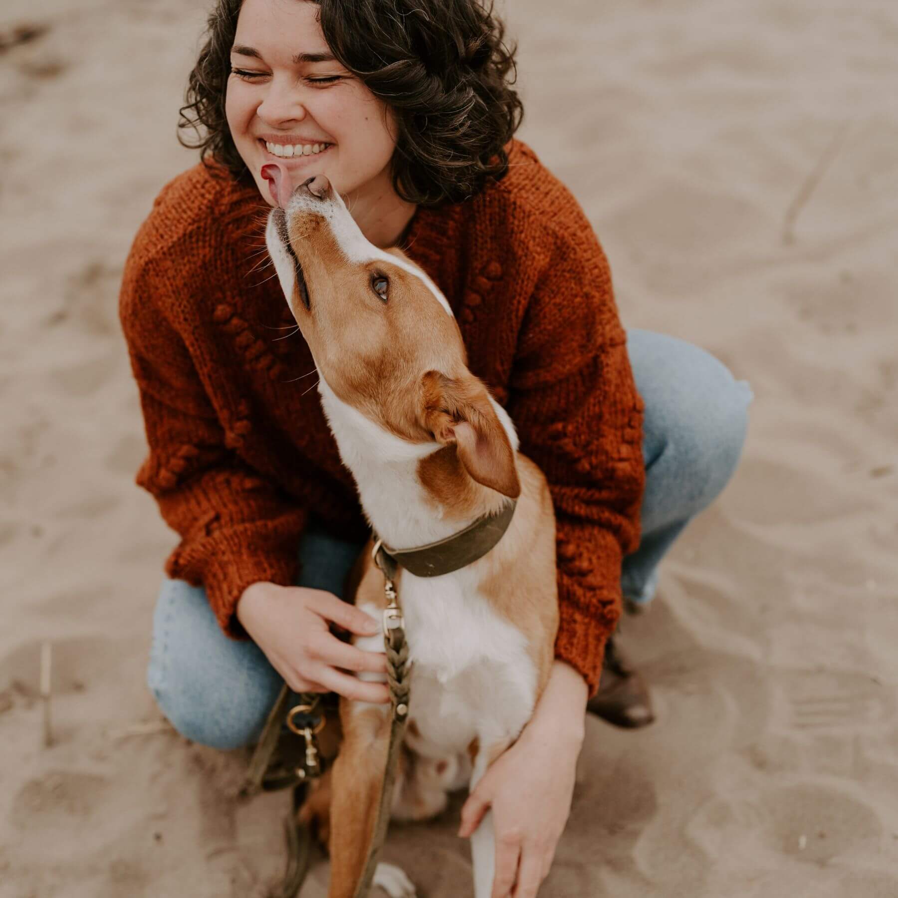 Personalisierbares Lederhalsband mit Name | Olive